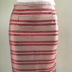 Sequenced pencil skirt